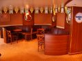 Click for Fullsize. (800 x 600) The Navigator's Pub on Deck 6. Photo: Martin Rogge