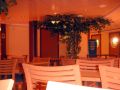 Click for Fullsize. (800 x 600) Seaside Café on Deck 6. Photo: Ilja Berunenko